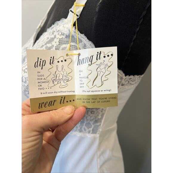 NWT Vntg 1960s Full Slip Aristocraft 34 Lac Bust Nightgown, Lingerie Adj. Strap - Picture 5 of 9